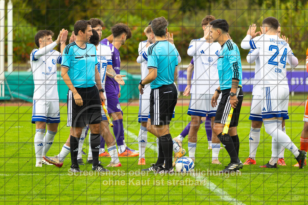 20261010_152829_0686_(c)_by_PhotoPeet | #,1.FC Eislingen (weiß) vs. TSV Bernhausen (lila), Fussball, Landesliga 2 - wfv, 11. Spieltag, Saison 2026/2027, Rasenplatz, Eichbachstation, Haldenstraße, 73054 Eislingen, 10.10.2026 - 15:30 Uhr,Foto: PhotoPeet / Sport- &amp; Eventfotografie / Peter Harich