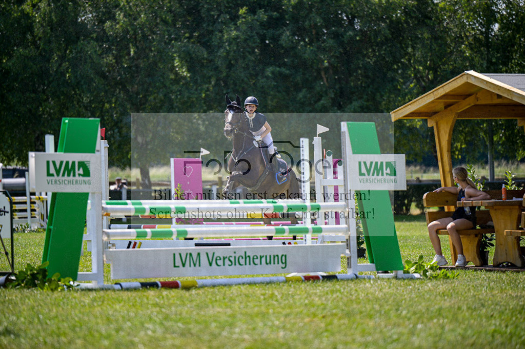 Reitturnier Voxtrup | Entdecke hochwertige Reitturnierfotos von Foto Oger. Professionell, emotional und authentisch – jetzt Lieblingsmomente im Shop bestellen.Deutschlandweite Turnierfotografie. - Realisiert mit Pictrs.com