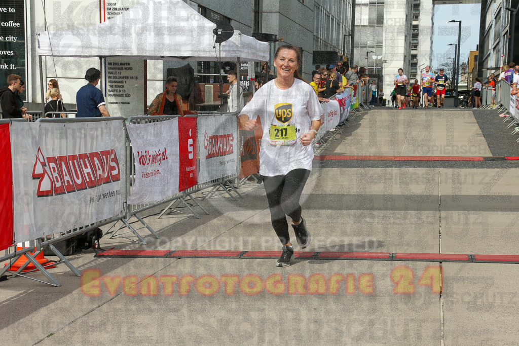 250920_1333_EX1_5517 | Sportfotografie im Rhein-Sieg Kreis, Köln, Bonn, NRW, Rheinland Pfalz, Hessen, etc. Unser Tätigkeitsfeld umfasst den Laufsport vom Volkslauf über den Marathon, Duathlon, Triathon bis zum Ultralauf wie Kölnpfad Ultra oder Schindertrail.