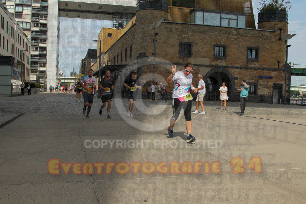 250920_1326_EV4_5587 | Sportfotografie im Rhein-Sieg Kreis, Köln, Bonn, NRW, Rheinland Pfalz, Hessen, etc. Unser Tätigkeitsfeld umfasst den Laufsport vom Volkslauf über den Marathon, Duathlon, Triathon bis zum Ultralauf wie Kölnpfad Ultra oder Schindertrail.