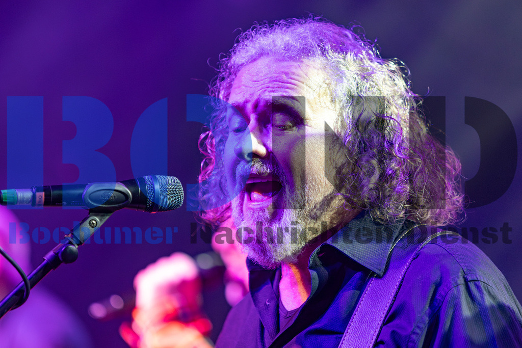 SES_GBAZEC20241227-30 | bond - Realisiert mit Pictrs.com