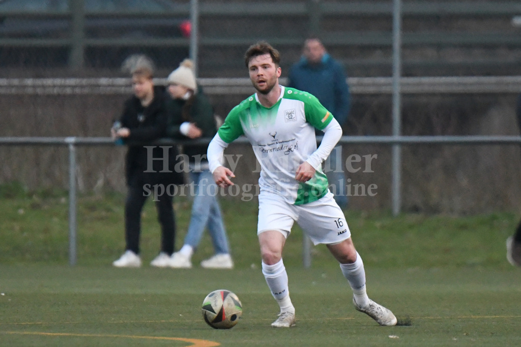 SpVgg GW Deggendorf | Florian Garhammer (SpVgg GW Deggendorf #16) - Realisiert mit Pictrs.com