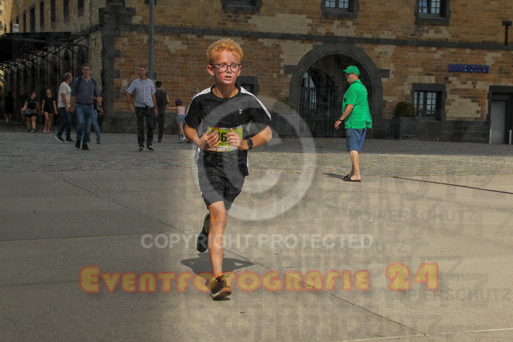 250920_1330_EV4_5833 | Sportfotografie im Rhein-Sieg Kreis, Köln, Bonn, NRW, Rheinland Pfalz, Hessen, etc. Unser Tätigkeitsfeld umfasst den Laufsport vom Volkslauf über den Marathon, Duathlon, Triathon bis zum Ultralauf wie Kölnpfad Ultra oder Schindertrail.