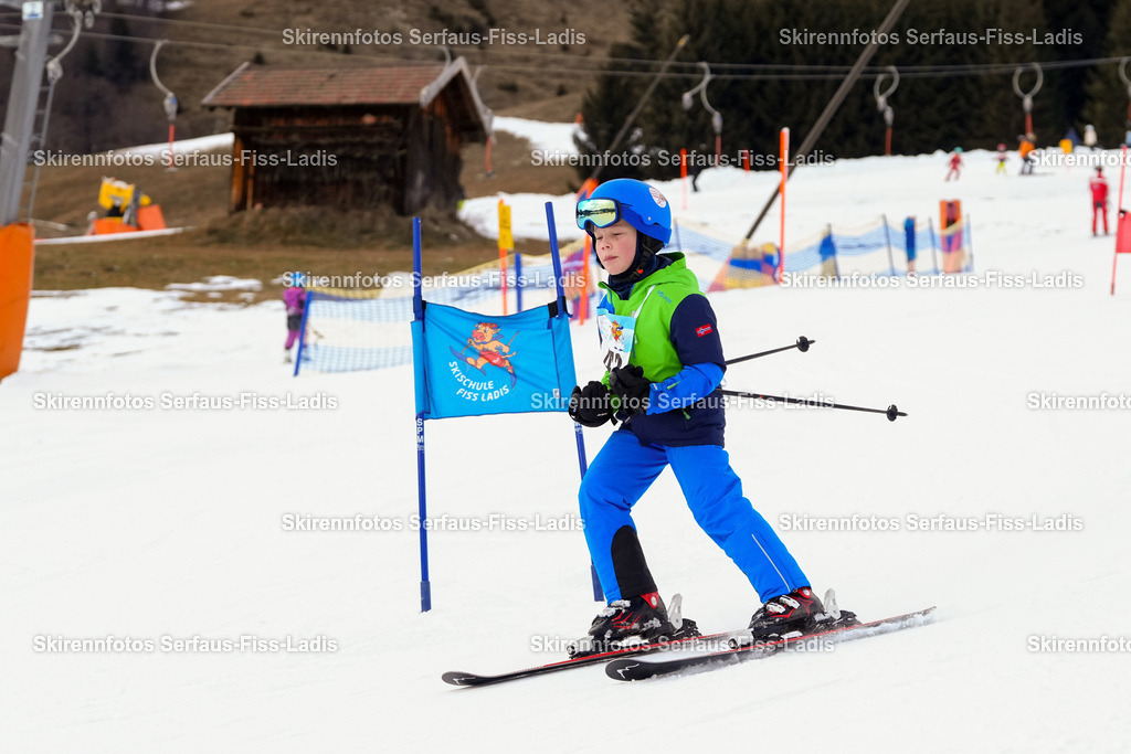 SRF_02.01.2026_0799 | Skirennfotos,Serfaus,Fiss,Ladis,Kinderskirennen,Winter,Tirol,Oberland,skirace,SFL,feelfree,weil wir's genießen,ski,Ski,skifahren,Sonnenplateau, - Realisiert mit Pictrs.com