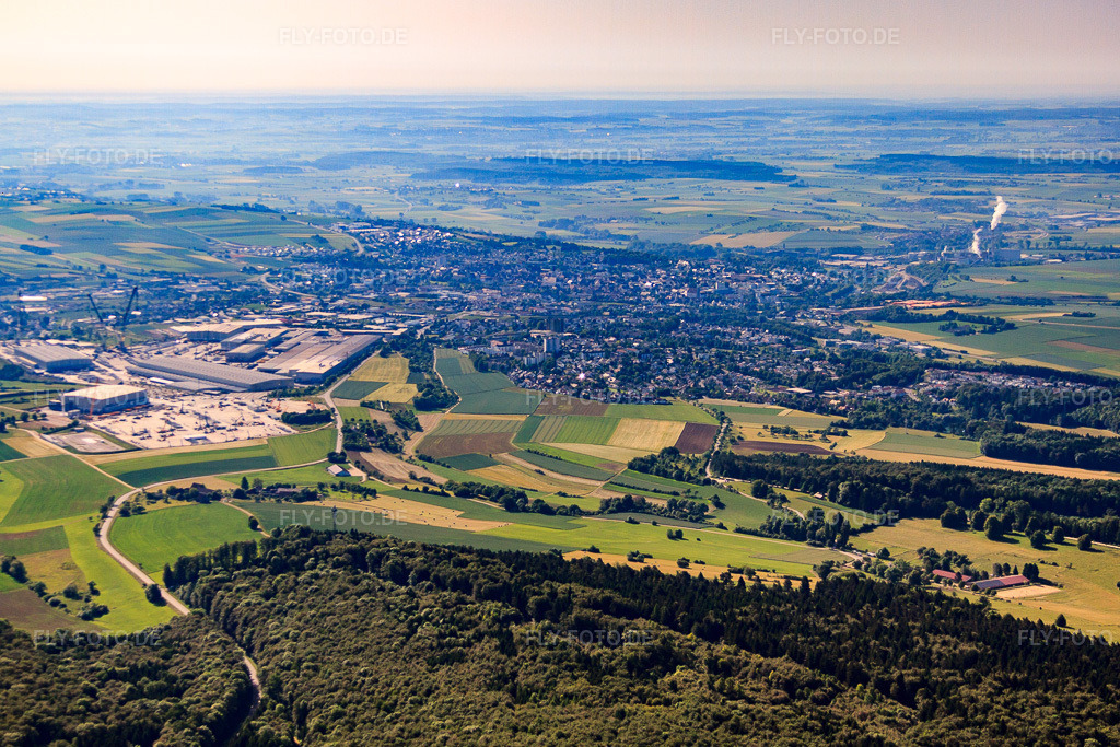 Luftbild: Stadansicht aus Norden in Ehingen im Bundesland Baden-Württemberg in Deutschland. Foto: IMG_67371.jpg vom 08.06.2014 durch Werner Riehm/FLY-FOTO.de