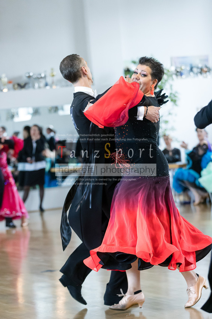 20240525_RL-Masters3-Std_5067 | Tanzsportbilder, Standardtanz, Lateintanz, WDSF, DTV, LTVB, dancecomp, goc, hessen tanzt, blaues band der spree, walzer, tango, wiener walzer, slowfox, quickstepp, samba, rumba, cha-cha-cha, paso doble. jive, hd-kroft photography, turniertanzsport