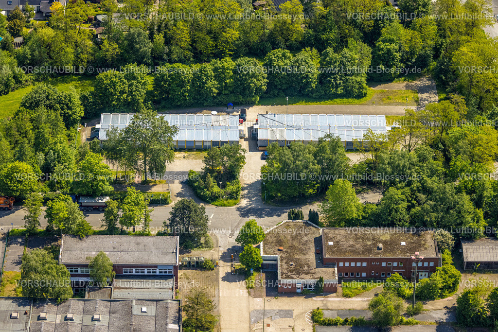 Bottrop230509832Kirchhellen | Luftbild, Container Flüchtlingsunterkunft an Schacht 9, Parkplatz an der Fernewaldstraße in Grafenwald, Kirchhellen-Süd, Bottrop, Ruhrgebiet, Nordrhein-Westfalen, Deutschland