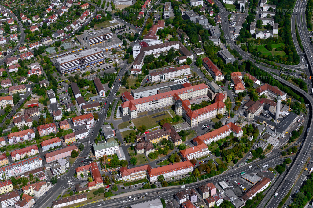 3650170 | Universitätsklinikum Würzburg, ein Klinikum der Medizinischen Fakultät der Julius-Maximilians-Universität Würzburg und ein Krankenhaus der Maximalversorgung.