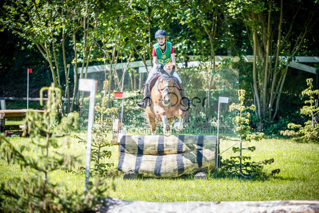 Vielseitigkeitsturnier Melle Oldendorf | Entdecke hochwertige Reitturnierfotos von Foto Oger. Professionell, emotional und authentisch – jetzt Lieblingsmomente im Shop bestellen.Deutschlandweite Turnierfotografie. - Realisiert mit Pictrs.com