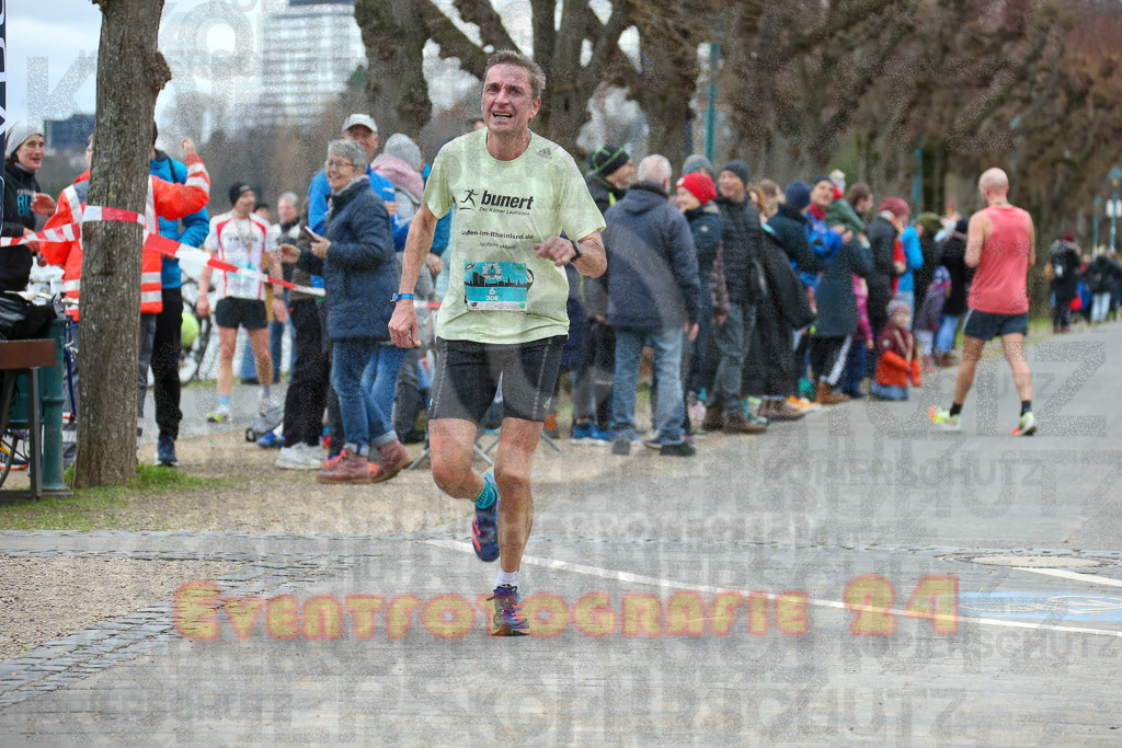 231231_1149_EX1_4164 | Sportfotografie im Rhein-Sieg Kreis, Köln, Bonn, NRW, Rheinland Pfalz, Hessen, etc. Unser Tätigkeitsfeld umfasst den Laufsport vom Volkslauf über den Marathon, Duathlon, Triathon bis zum Ultralauf wie Kölnpfad Ultra oder Schindertrail.