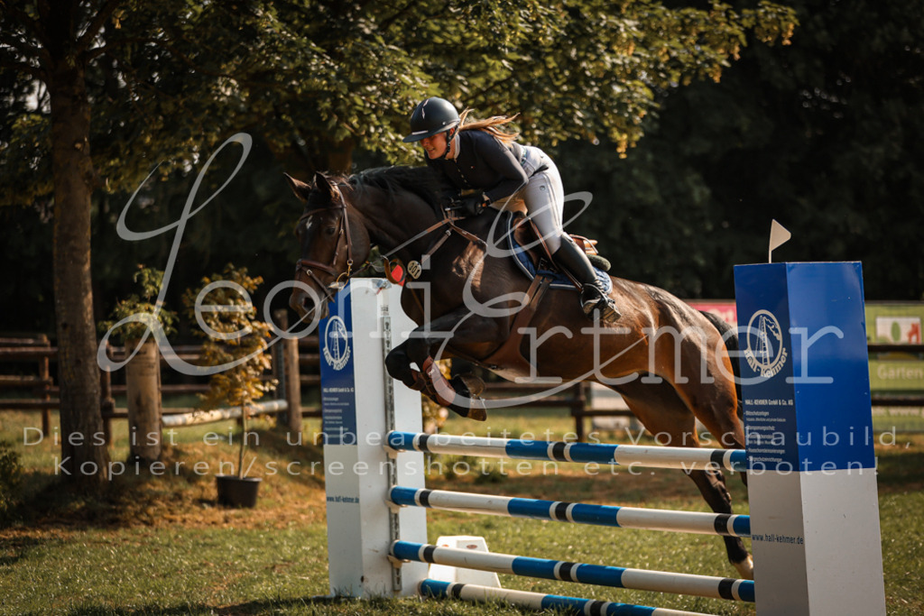 13.FrPfA00136 | Leoni Ertmer Photography - Realisiert mit Pictrs.com