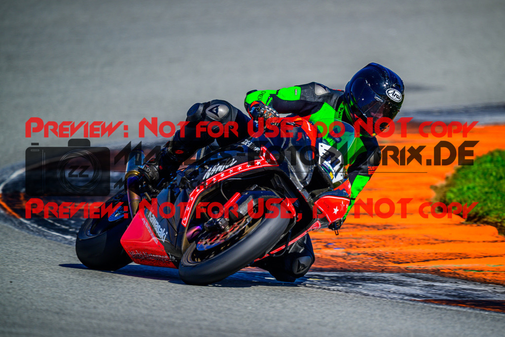 MaZZes_Fotomatrix_20260327_6007705_5329 | GELB