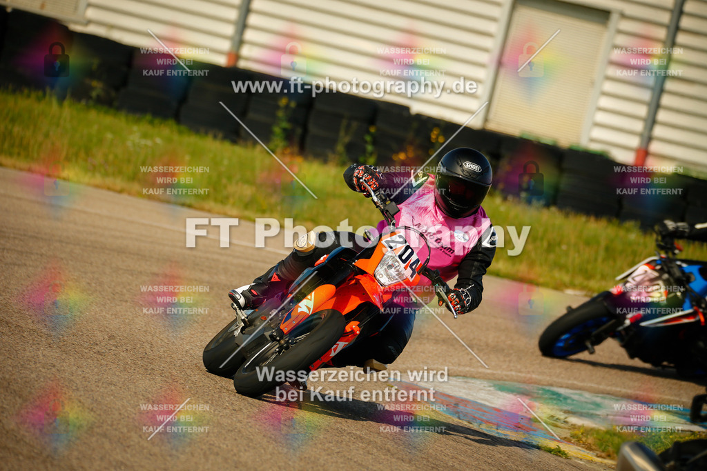 _MOT5516 | Hier findet Ihr Bilder von Touristenfahrten auf der Nürburgring Nordschleife oder von anderen Veranstaltungen die ich besucht habe. Viel Spass beim Durch Schauen 