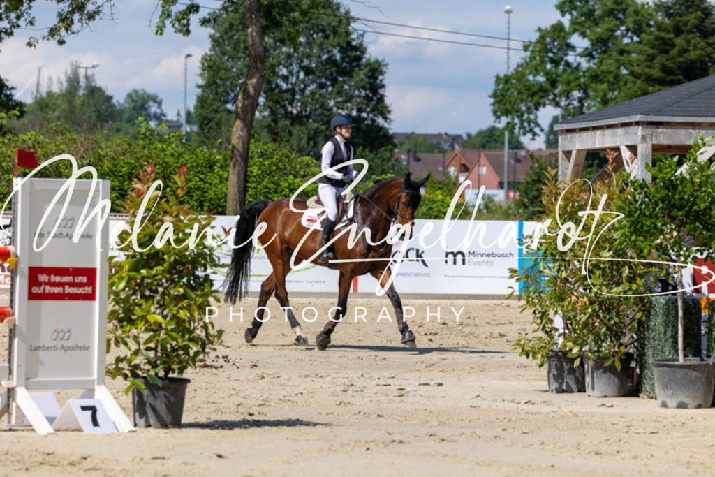 7I8A3110 | melanie-engelhardt-photography - Realisiert mit Pictrs.com