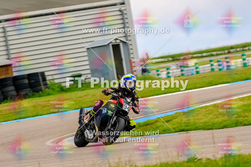 MotoTeam-8120 | Hier findet Ihr Bilder von Touristenfahrten auf der Nürburgring Nordschleife oder von anderen Veranstaltungen die ich besucht habe. Viel Spass beim Durch Schauen 