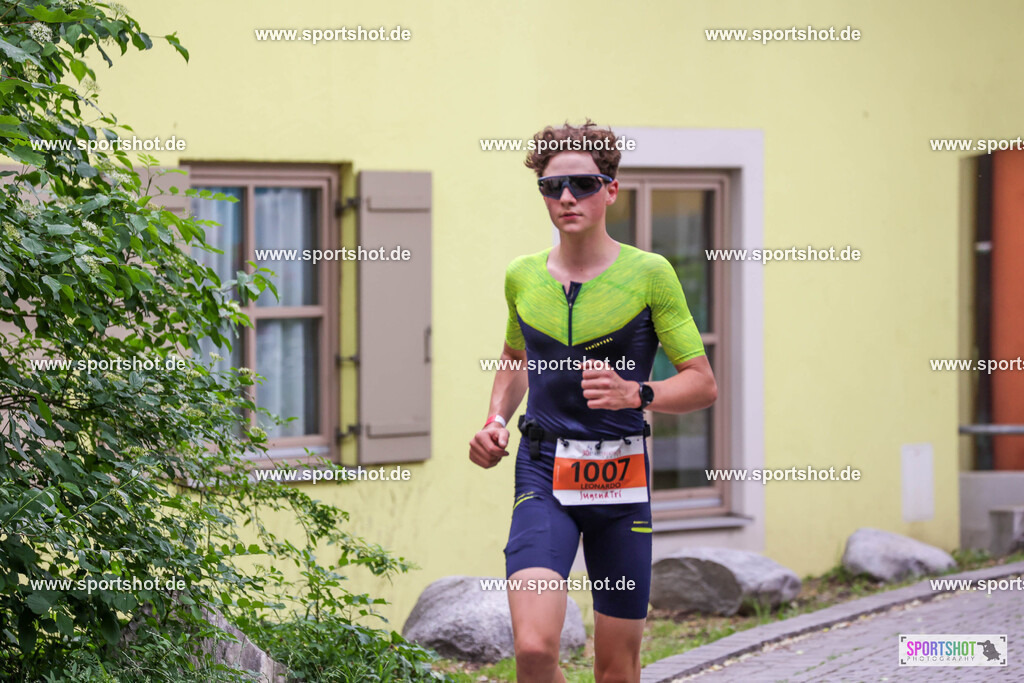 KSZ_4048 | Stadttriathlon Erding 2025. #yourpictrs #sportshot_your_pictrs @Sportshotphotography #stadttriathlonerding Copyright: www.sportshot.de