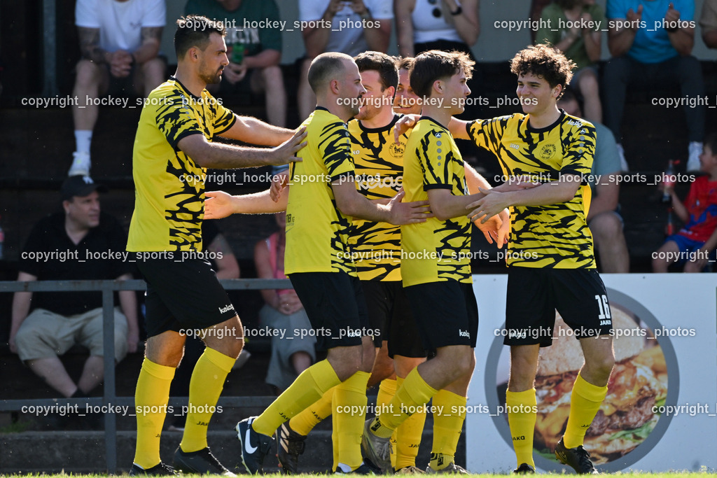 SC Magdalen vs. FC Faakersee | Jubel FC Falkensee, SC Magdalen vs. FC Faakersee, SC Magdalen vs. FC Faakersee am 14.04.2024 in Villach (Sportplatz St. Magdalen), Austria, (Photo by Bernd Stefan)