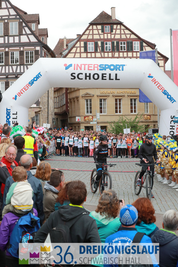 Stadtwerke Schüler und Jugendlauf 1,7km | 3koenigslauf 2022 Stadtwerke Schüler und Jugenlauf 1,7km - Realisiert mit Pictrs.com