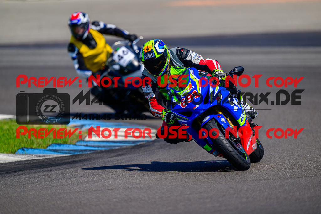 MaZZes_FotoMatrix_240520_6021986_8213 | INST