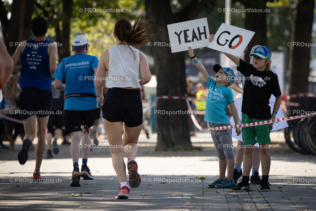 OBI ASV Koelner Brueckenlauf; Koeln, 10.09.23 | Impressionen vom OBI ASV Koelner Brueckenlauf am 10.09.23 am Olympiamuseum in Koeln (Deutschland). Foto: BEAUTIFUL SPORTS/Axel Kohring