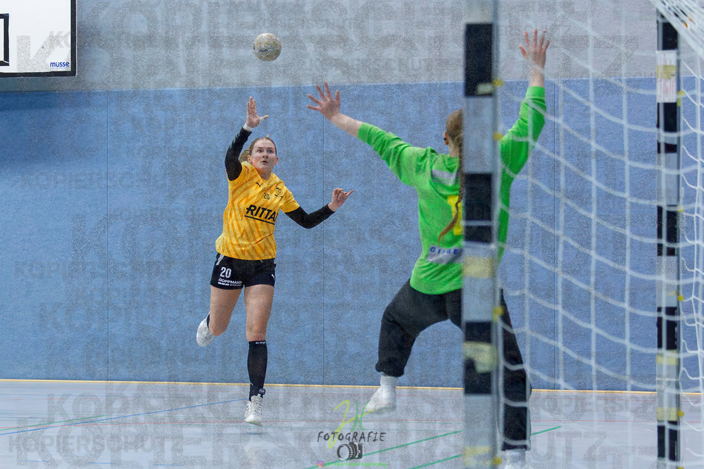Frauen Oberliga Mitte (HHV); HSG Eibelshausen/Ewersbach - HSG Wettenberg II | Frauen Oberliga Mitte (HHV); HSG Eibelshausen/Ewersbach - HSG Wettenberg II am 13.12.2025 in Steinbrücken (Sporthalle am Hammerweiher)Photo © 2025 - Jörg Heinrich - Realisiert mit Pictrs.com