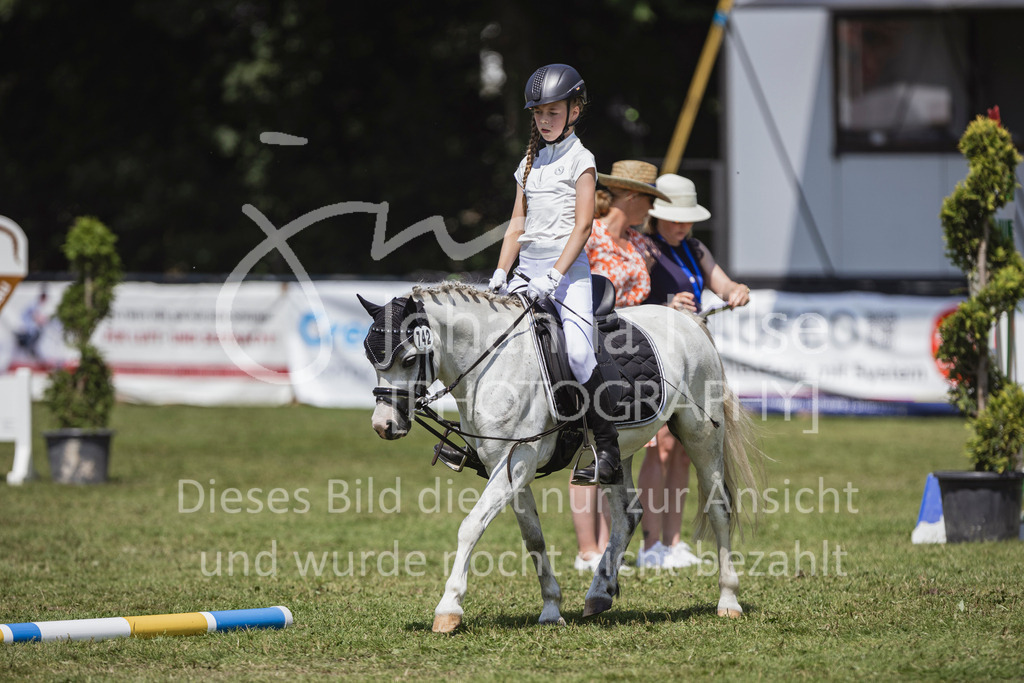 240720_LC_Reiter-WB-101 | Deine schönsten Turniermomente als professionelle Fotos! Entdecke hochwertige Pferdesport-Fotografie im Online-Shop. Jetzt Fotos finden & bestellen!