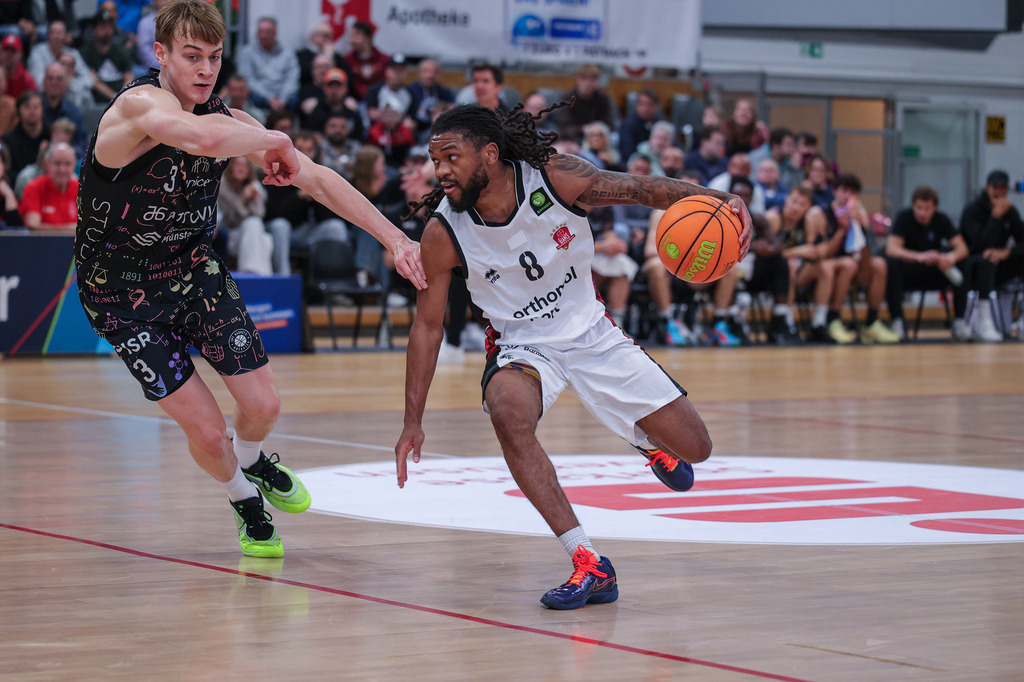 Pro A BAYER GIANTS vs Uni Baskets Münster-86 | Fotos von Basketballspielen aus dem Raum NRW fotografiert von Gero Mueller-Laschet und Daniel Schaefer - Realisiert mit Pictrs.com