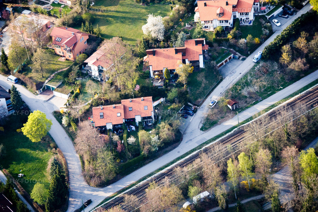 Luftbild: Bockmayrstr im Ortsteil Garatshausen in Tutzing im Bundesland Bayern in Deutschland. Foto: IMG_17970.jpg vom 15.04.2009 durch Werner Riehm/FLY-FOTO.de