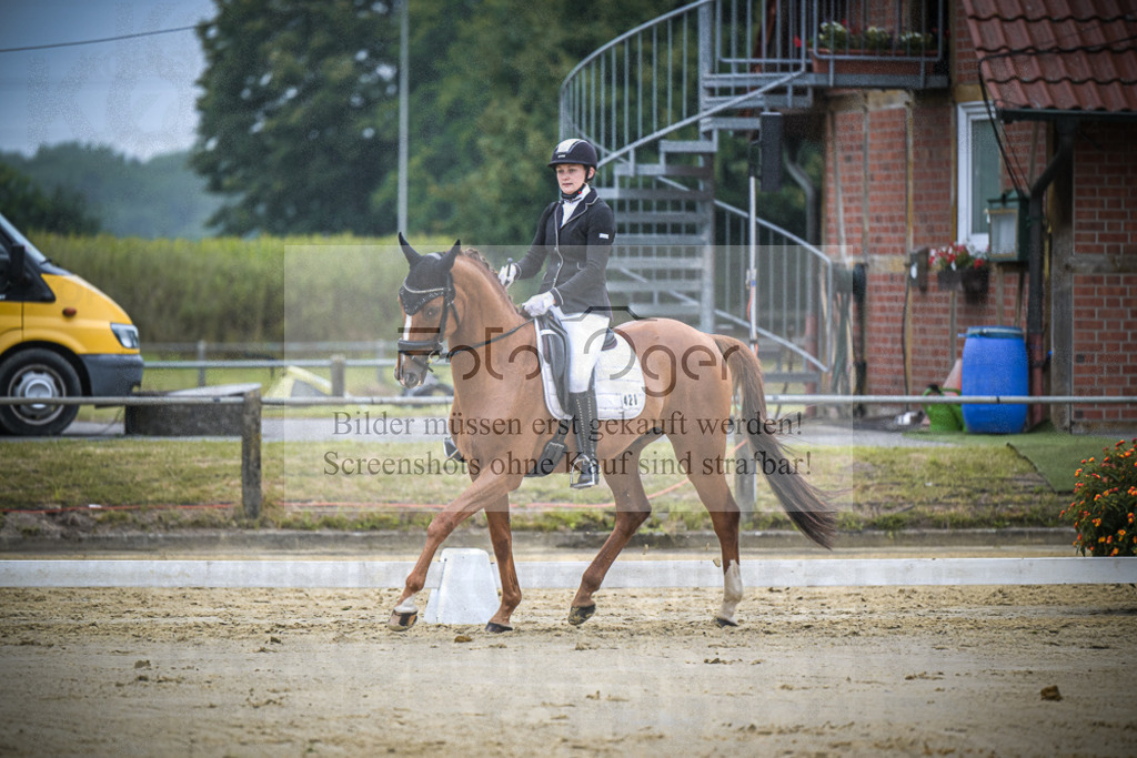 DOS_1690 | Entdecke hochwertige Reitturnierfotos von Foto Oger. Professionell, emotional und authentisch – jetzt Lieblingsmomente im Shop bestellen.Deutschlandweite Turnierfotografie. - Realisiert mit Pictrs.com