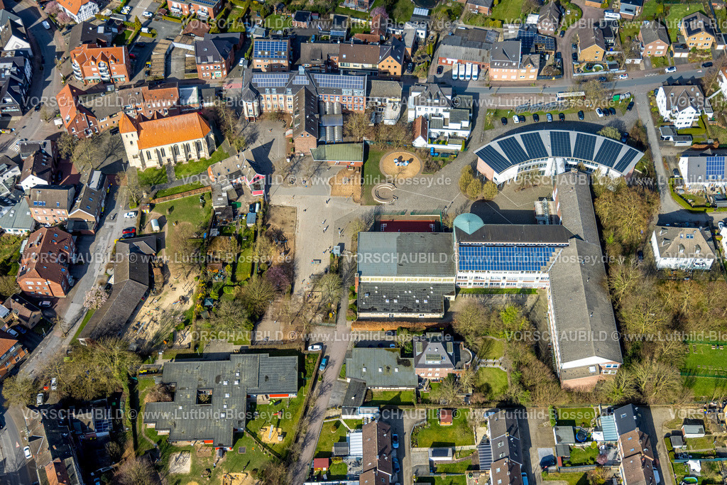 Selm260306978 | Luftbild, Selma-Lagerlöf-Sekundarschule und Grundschule Ludgerischule, links die Friedenskirche St. Fabian und Sebastian und Kita Kath. Kindergarten St. Fabian und Sebastian, Selm, Münsterland, Nordrhein-Westfalen, Deutschland