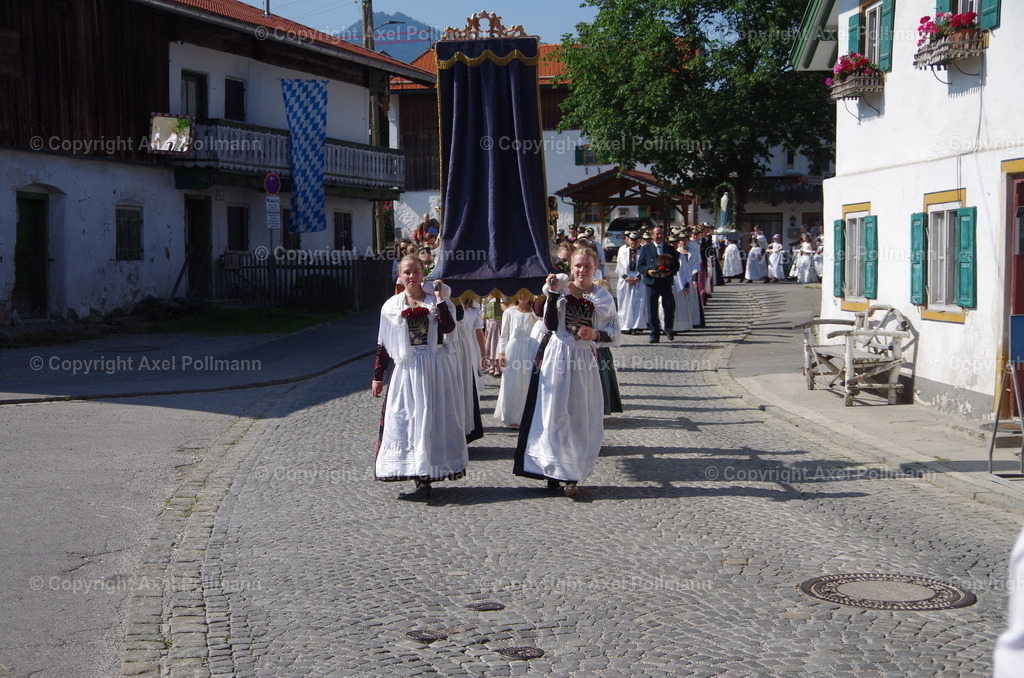 IMGP3478 | fotografiert von Axel PollmannLeonhardi Wallfahrt Benediktbeuern und Murnau, Fronleichnam, Fasching, Landschaft im Loisachtal und Benediktbeuern  - Realisiert mit Pictrs.com