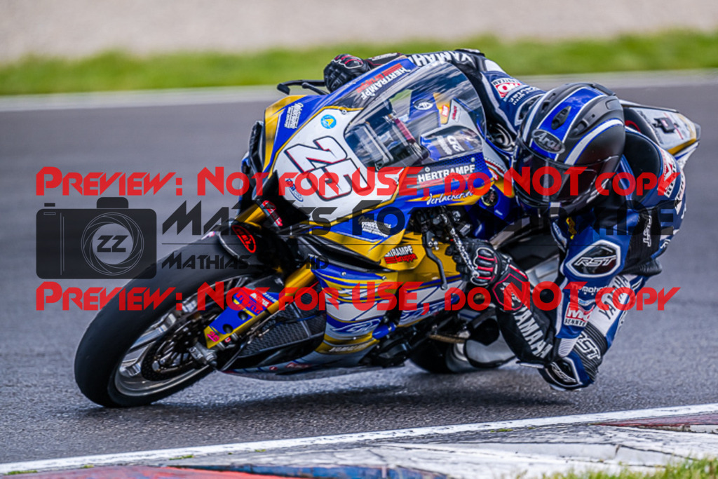 MaZZes_FotoMatrix_220506_90528 | Fotograf Mathias Schmid
Sportfotograf,
Eventfotograf,
Hochzeitsfotograf,
Portraitfotograf