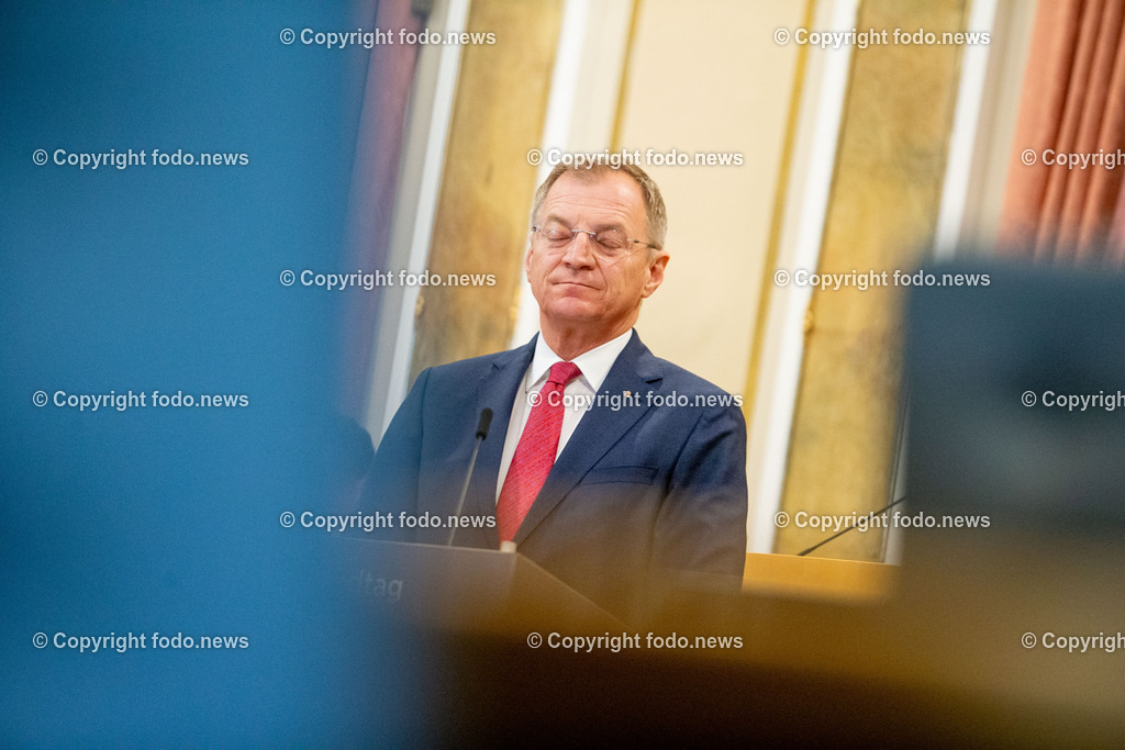 Landhaus Linz_ Promenade_ Landtagssitzung_ 03.04.2025-20 | 03.04.2025, Landhaus Linz AUT, Promenade, Landtagssitzung, im Bild LH Thomas Stelzer (VP, Landeshauptmann Ooe)