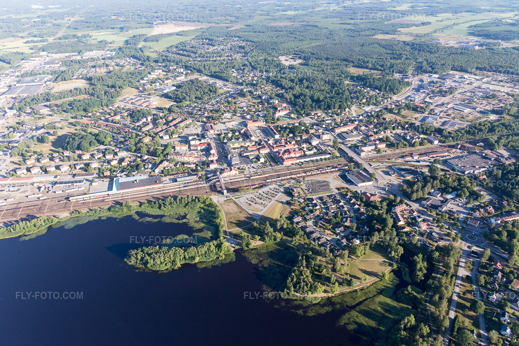 Aerial view: View of the town in Aringsås in the state Kronoberg, Sweden.Photo: IMG_108108.jpg taken on 06/28/2018 by Werner Riehm/FLY-FOTO.comResolution of the original: 5472 x 3648 px