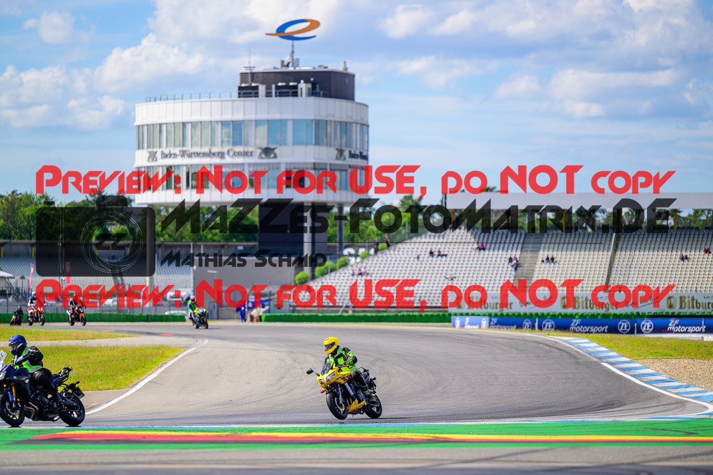 MaZZes_FotoMatrix_240615_6021986_9364 | INST