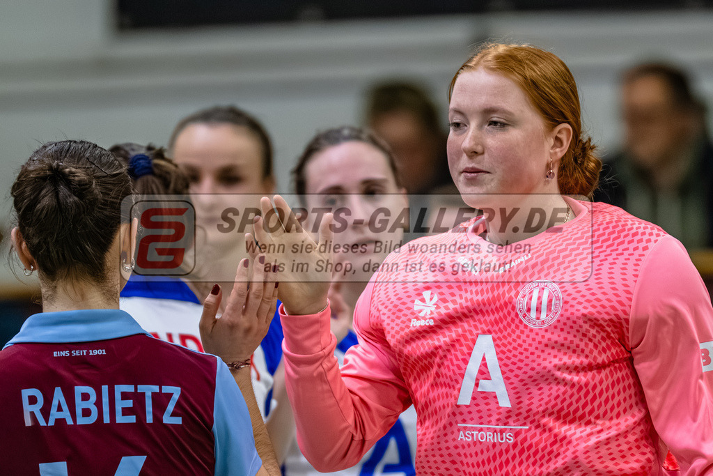 SM_20260110-DZ9_9731-2 | 1.Bundesliga Hallenhockey  (W) UHC - GTHGC / 7:4 (4:3)