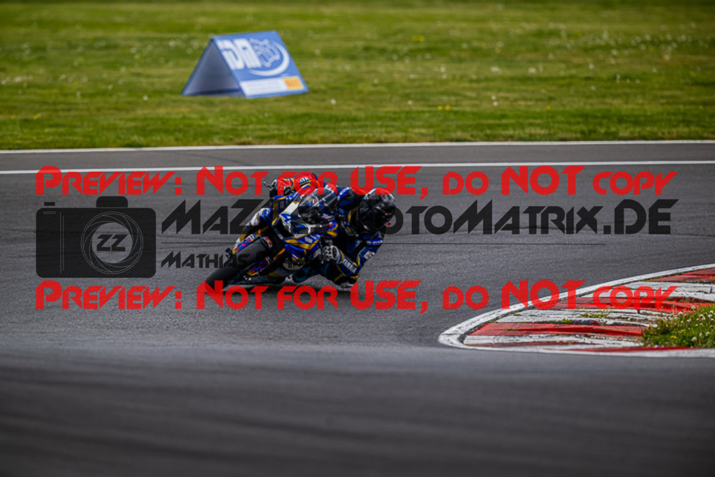 MaZZes_FotoMatrix_220508_94034 | Fotograf Mathias Schmid
Sportfotograf,
Eventfotograf,
Hochzeitsfotograf,
Portraitfotograf