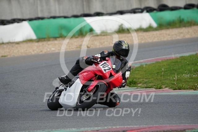 2024_05_13_PBK_13855 | Sportfotografie; SlowMotion; Video; Rennstrecke; Hafeneger; Speer; Racing; RSE; BMW; CBO; Trackday; Motorsportarena; Hockenheimring; Brno; Most; Barcelona; Valencia