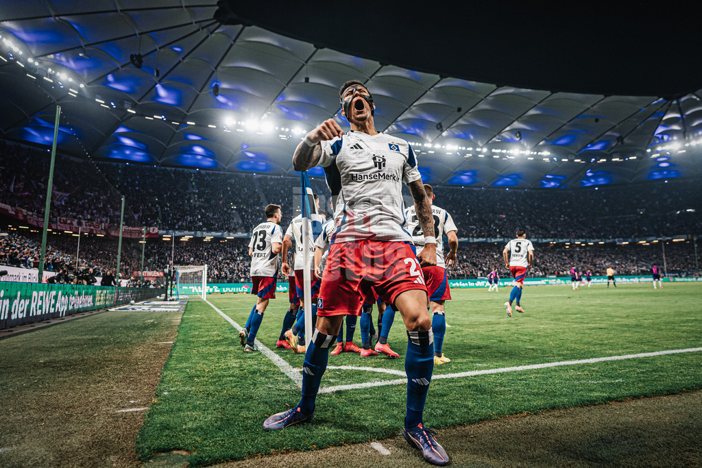 Fußball | Männer | Saison 2024/2025 | 2. Fußball-Bundesliga | 25. Spieltag | Hamburger SV vs. Fortuna Düsseldorf | 08.03.2025 | Davie Selke (#27, HSV) schießt ein Tor und jubelt