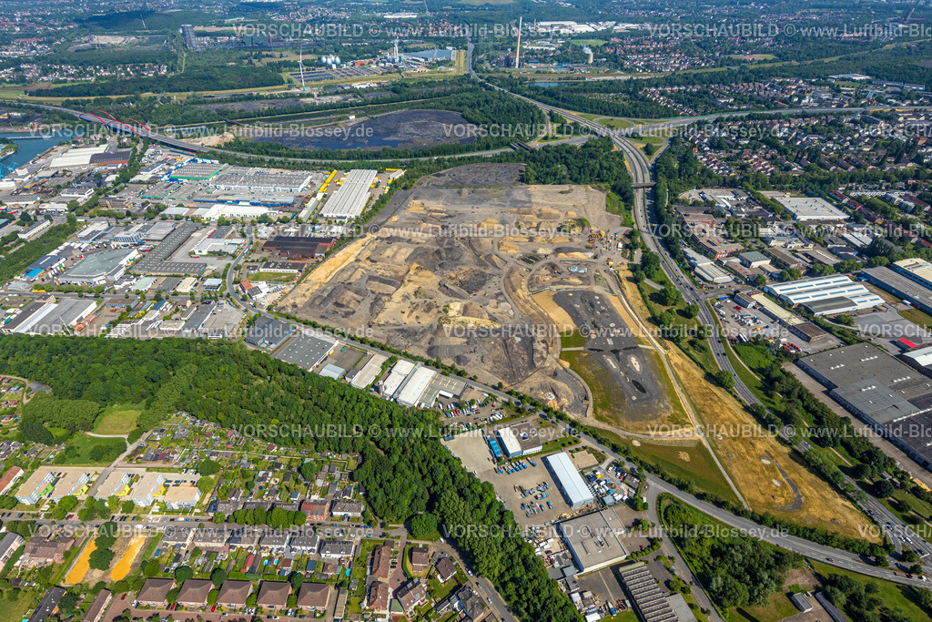 Essen220502037 | Luftbild, Stadthafen und neues Gewerbegebiet Freiheit Emscher, Gladbecker Straße und Daniel-Eckhardt-Straße, Gewerbepark Hafenstraße, Gewerbegebiet Teilungsweg, Autobahnkreuz Essen-Nord, Vogelheim, Essen, Ruhrgebiet, Nordrhein-Westfalen, Deutschland