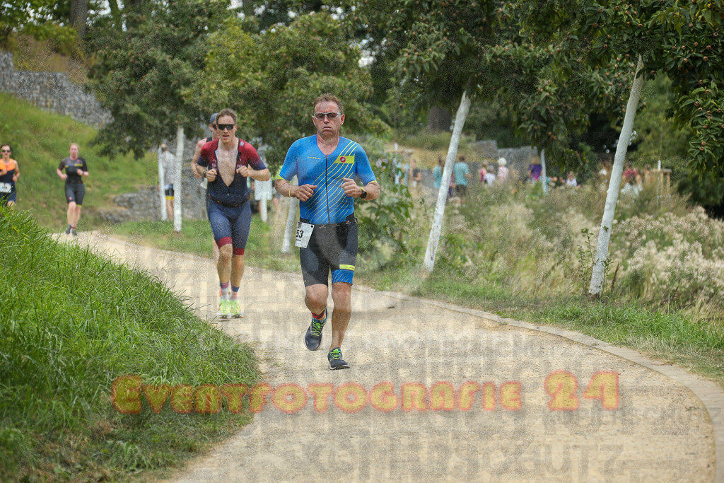 250824_1344_EX1_3478 | Sportfotografie im Rhein-Sieg Kreis, Köln, Bonn, NRW, Rheinland Pfalz, Hessen, etc. Unser Tätigkeitsfeld umfasst den Laufsport vom Volkslauf über den Marathon, Duathlon, Triathon bis zum Ultralauf wie Kölnpfad Ultra oder Schindertrail.