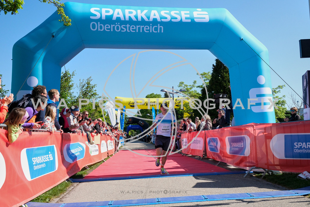 ..... | LINZ,AUSTRIA,27.April 24, Int. 3 Brückenlauf Linz  , Image shows: Photo: WAPICS / Michael ring