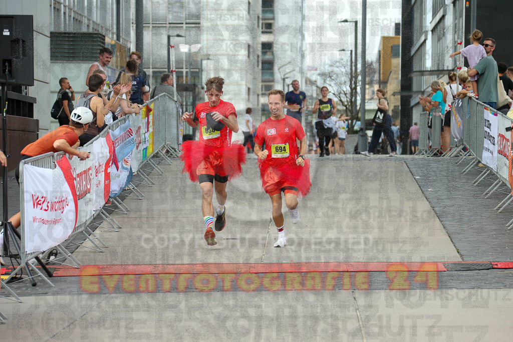 250920_1529_EX1_9648 | Sportfotografie im Rhein-Sieg Kreis, Köln, Bonn, NRW, Rheinland Pfalz, Hessen, etc. Unser Tätigkeitsfeld umfasst den Laufsport vom Volkslauf über den Marathon, Duathlon, Triathon bis zum Ultralauf wie Kölnpfad Ultra oder Schindertrail.