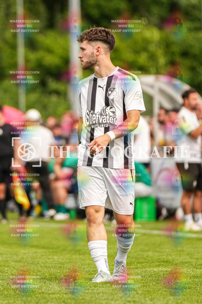 GER, FC Zell - FC Wittlingen, Fussball, Rothaus Bezirkpokal, Finale, Saison 2024/2025, 29.05.2025 | GER, FC Zell - FC Wittlingen, Fussball, Rothaus Bezirkpokal, Finale, Saison 2024/2025, 29.05.2025Foto: TH Fotografie/Alessio Bosco