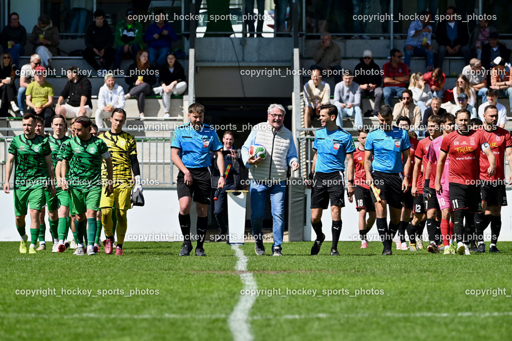 SC Landskron vs. SV Falle Maria Gail | Einlauf, Christoph Egger Referee, Emanuel Johann Kulterer Referee, Anton Joskic Referee, Villacher Gemeinderat Christian Struger, SC Landskron vs. SV Falle Maria Gail, SC Landskron vs. SV Falle Maria Gail am 17.05.2026 in Villach (Sportanlage Landskron), Austria, (Photo by Bernd Stefan)