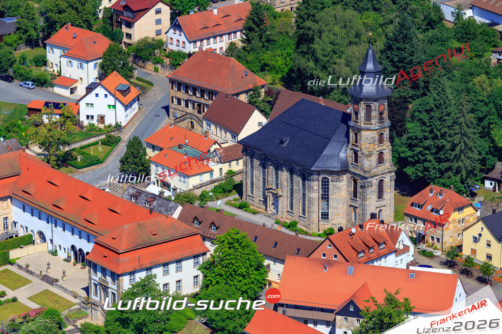 Die Luftaufnahme der Stadt Neudrossenfeld wurde 2017 vom Flugzeug heraus erstellt ( keine Drohne )- hohe Auflösung für beste Qualität