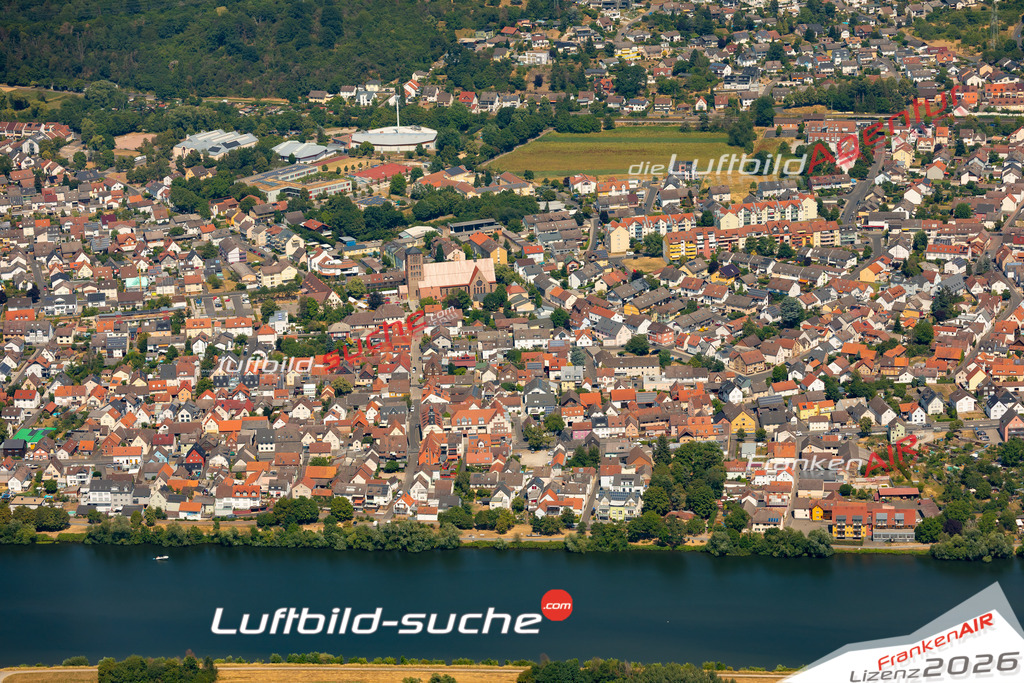 Das Luftbild zeigt :  Kleinostheim - Die Luftaufnahme wurde 2023 vom UL-Flugzeug aus erstellt ( keine Drohne ) - Hochauflösende Luftaufnahme - Für grossformatige Ausdrucke geeignet. Die Geschenkidee !Mit Lizenz und Bildrechte bestellbar