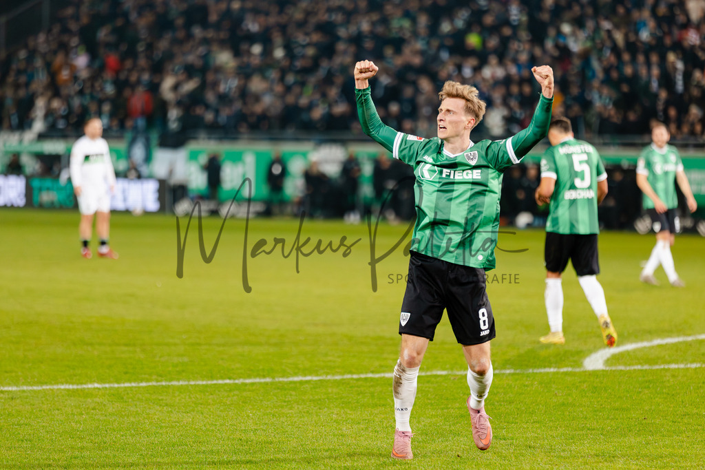 2. Bundesliga, Saison 2025/26, 15. Spieltag: SC Preußen Münster - Hannover 96 | Münster, 05.12.2025: 2. Bundesliga, 15. Spieltag, SC Preußen Münster gegen Hannover 96 im LVM-Preußenstadion in Münster. Foto: sportfotografie.ms | Markus Paletta - Realisiert mit Pictrs.com