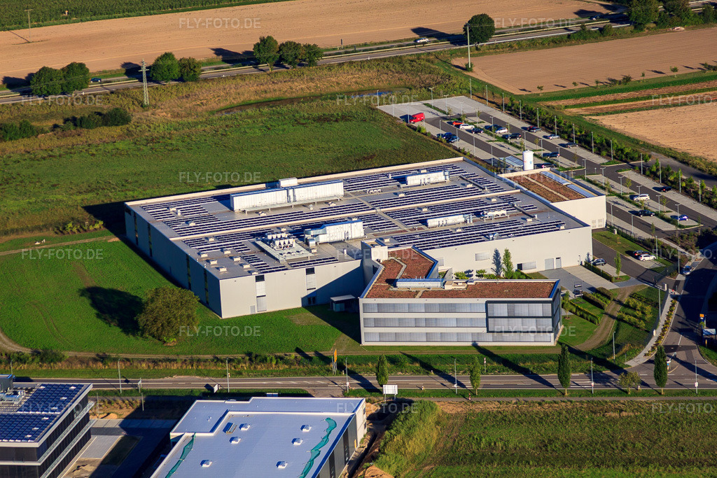 Luftbild: DBK David + Baader GmbH in Rülzheim im Bundesland Rheinland-Pfalz in Deutschland. – Foto: IMG_59605.jpg vom 04.09.2013 durch Werner Riehm/FLY-FOTO.de – Auflösung des Originals: 4752 x 3168 px – DBK Gruppe - Ihr Partner rund ums Heizen & Kühlen