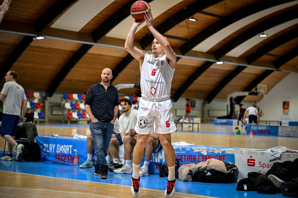 gml_054 | Fotos von Basketballspielen aus dem Raum NRW fotografiert von Gero Mueller-Laschet und Daniel Schaefer - Realisiert mit Pictrs.com